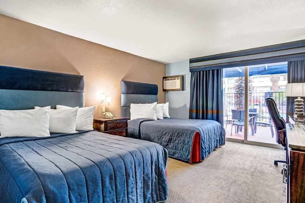 Travelodge By Wyndham Las Vegas Center Strip Exterior photo