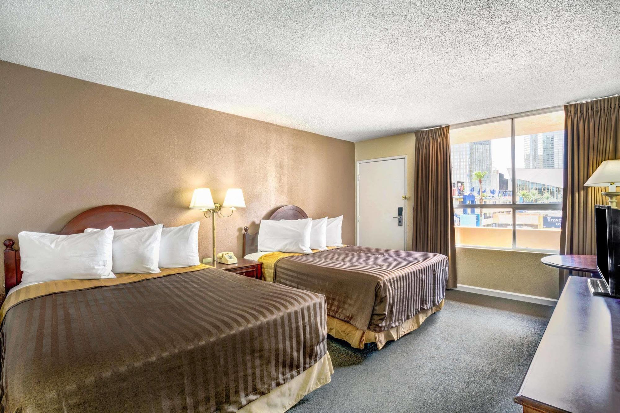Travelodge By Wyndham Las Vegas Center Strip Exterior photo
